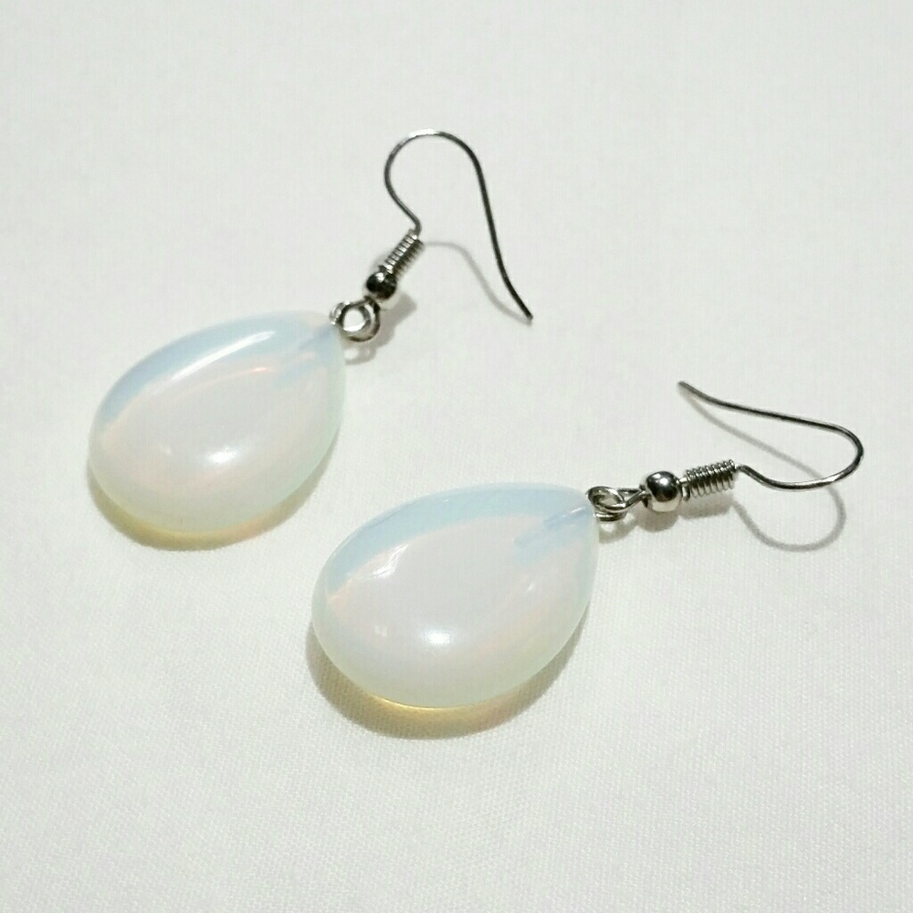 2/$22☆Opalite teardrop earrings